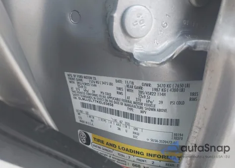 2019 Lincoln Navigator Reserve z USA, uszkodzony, nr VIN 5LMJJ2LT7KEL03858